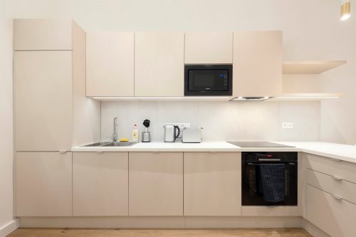 12-airbnb-s-lakas-VI-kerület-1900x1264